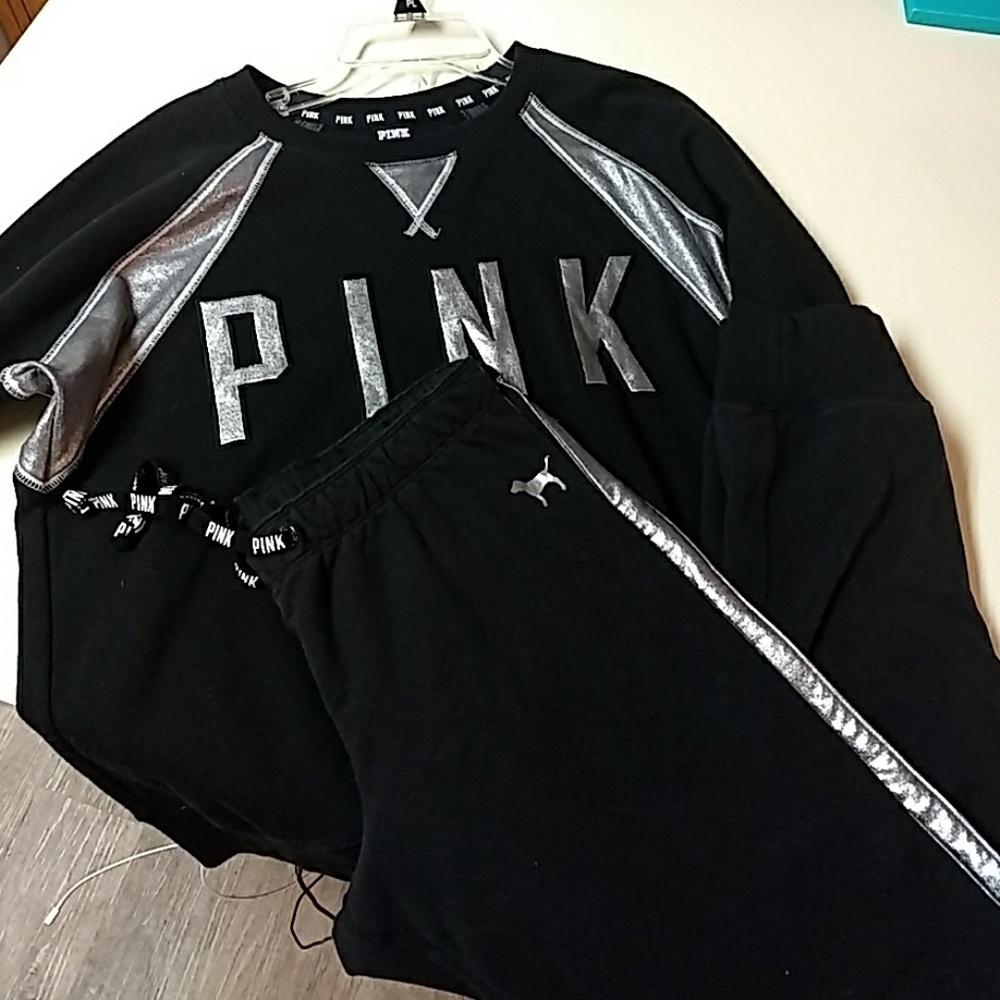 VS Pink sweat outfit